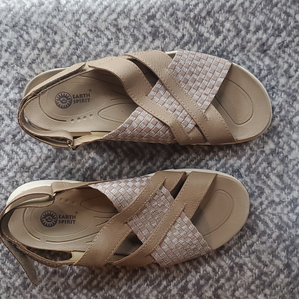 Earth Spirit sandals size 8